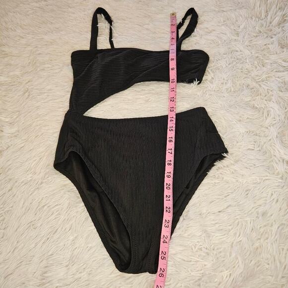 2/$30 Shade & Shore Black Ribbed Side Cutout Swimsuit Adjustable Straps Size S - Picture 5 of 10